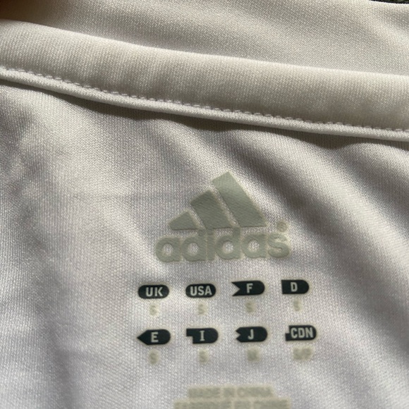 Adidas top size S - Picture 3 of 5